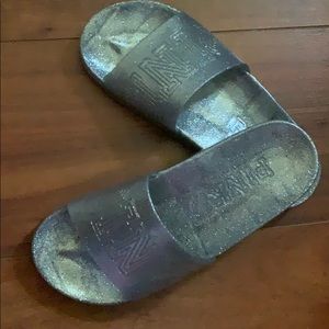 Pink silver jelly sandal